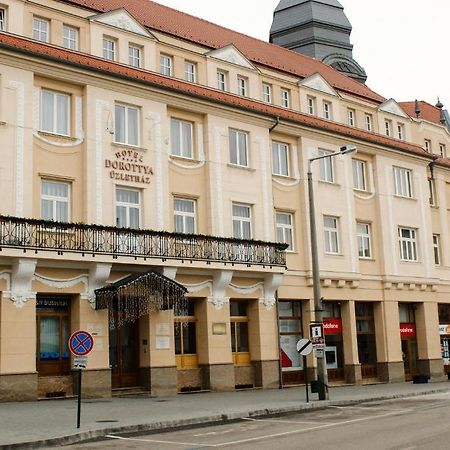 Hotel Dorottya Капошвар Экстерьер фото